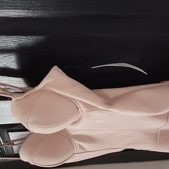 Top - Picture 4 of 8